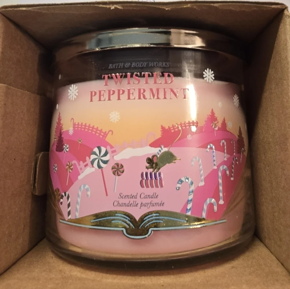 🆕️🍬 BBW TWISTED PEPPERMINT 3 WICK CANDLE🍬 - Picture 2 of 4